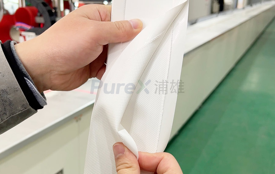 实测200m长度连续焊接完成，整体撕开效果粘接平整。